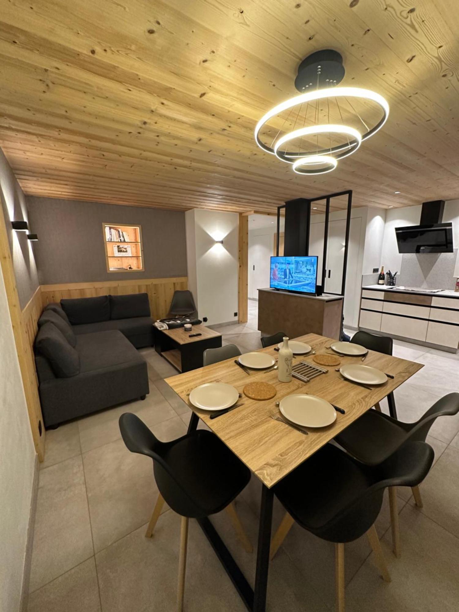 Luxueux Appartement T4 - Lac 5 Min - Parkings Privatifs - Vue Lac Et Montagne آنسي المظهر الخارجي الصورة